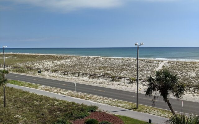 Palm Beach Club by Surfside VR