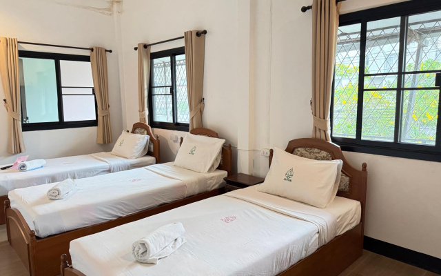 Collection O Khu Mueang near Tha Phae Gate (formerly Lai Thai Guesthouse) – Guest Rooms – Chiang Mai