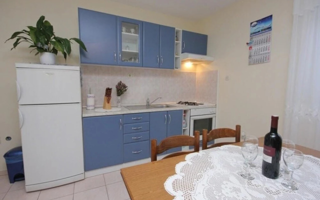 Zoki - Great Location Close to the sea - A2 Plavi
