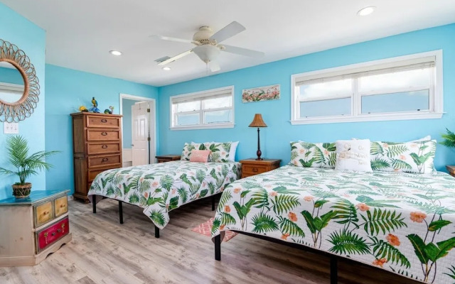 Selah 3 Bedroom Home by RedAwning