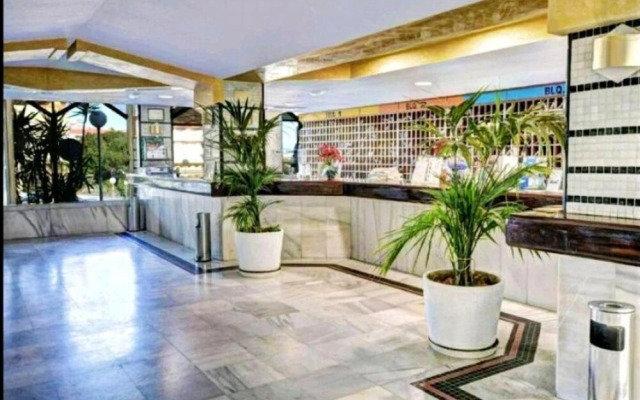 Studio in Benalmádena, With Wonderful sea View, Shared Pool, Balcony