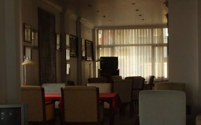 Turist Hotel