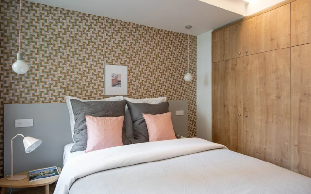 NEW - Superbe 1 Bdr Appt - Design 60'S - Paris 15e