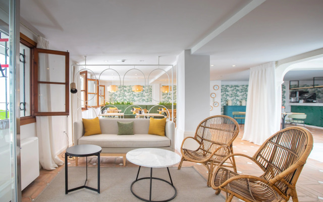 Soho Boutique Atalia