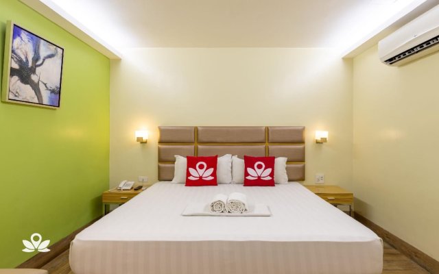 Sun Star Grand Hotel by ZEN Rooms