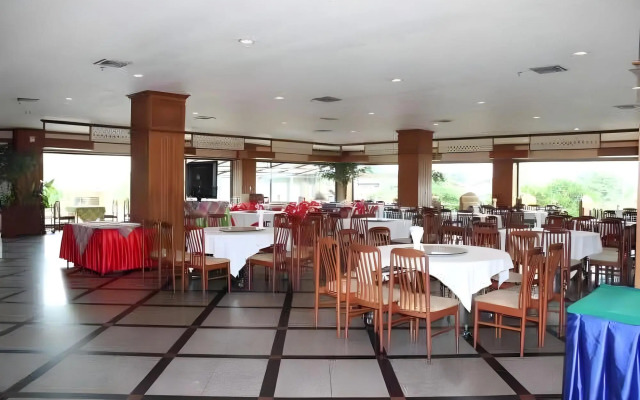 JP Emerald Hotel