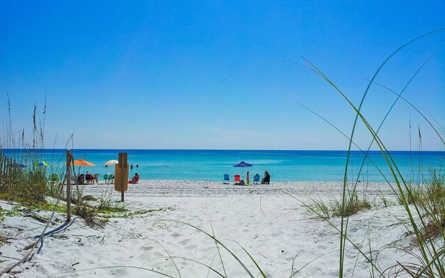 Sand Dollar Townhome #14- OLD