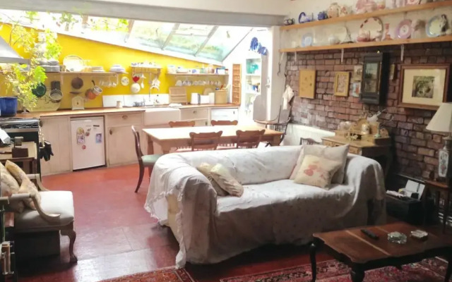 Spacious Gem In The Heart of Bristol