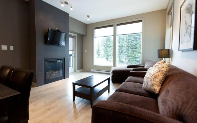 FireLight Lodge