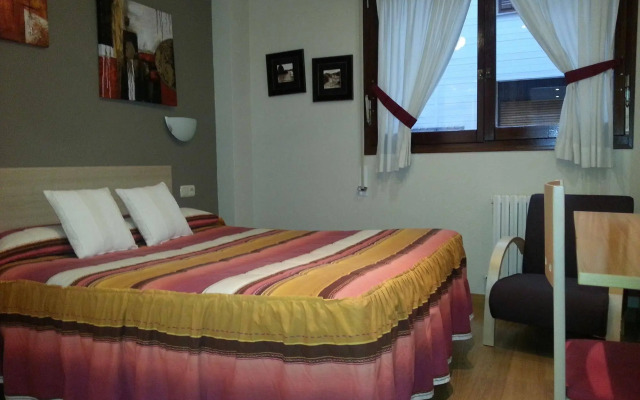 Meson del Barro Hotel