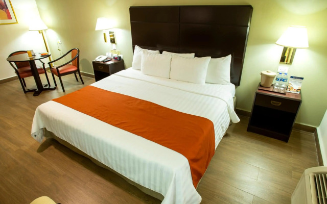 Hotel Plaza Calzada
