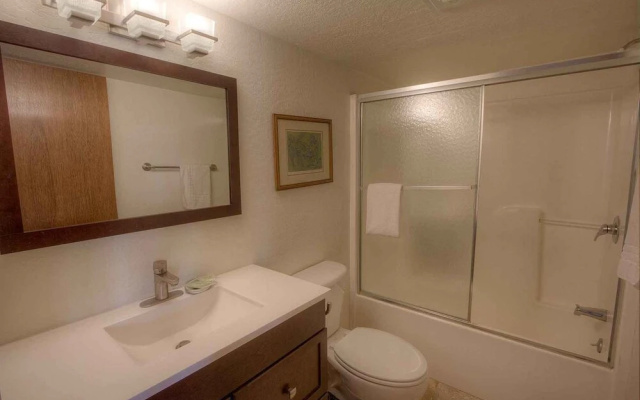 Tahoe Olympic by Lake Tahoe Accommodations