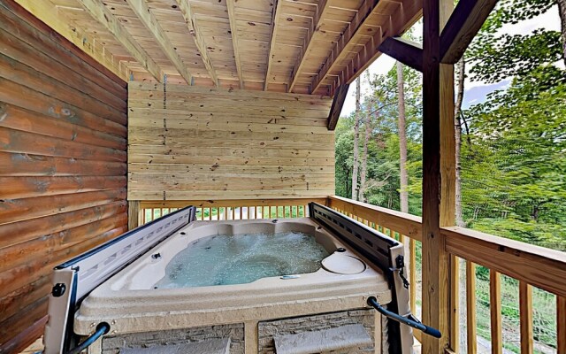 Lakpowpa 6 Bedroom Cabin