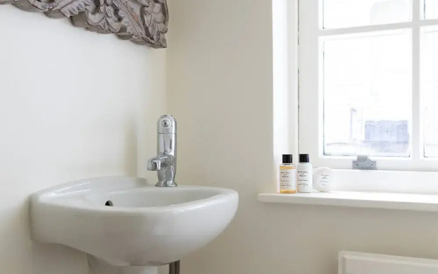 Pembridge Villas VI by Onefinestay