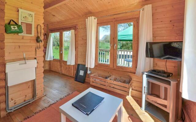 The Cabin with Hot Tub