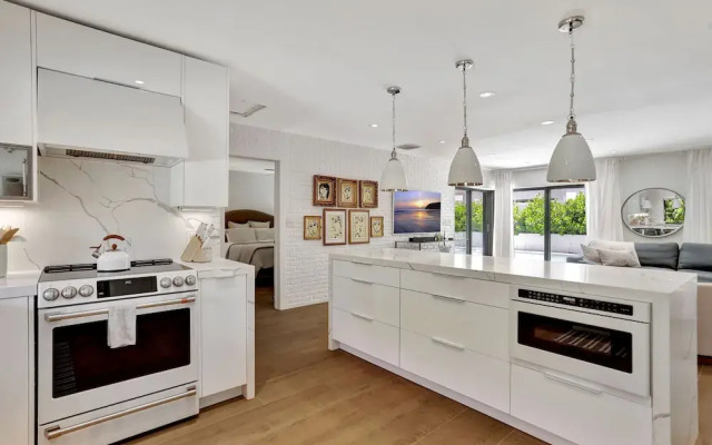 Ocean Breeze Villa 3 Bdr, Pool