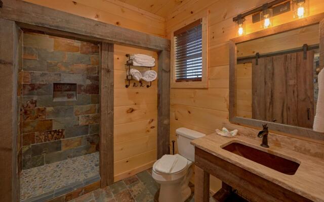 Copper Creek Lodge in Gatlinburg