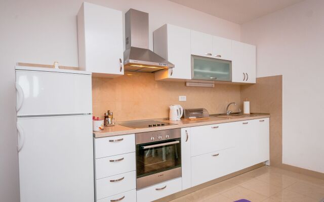 Apartments Zuvela