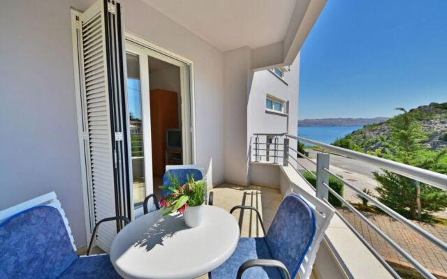 Apartment Sani Karlobag 30011