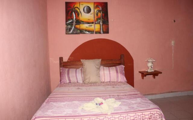 Hotel LOL-HA