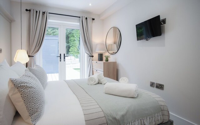 The Hideaway - 2 Bed Holiday Home - Little Haven