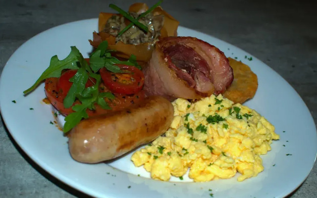 Waterfront Country Lodge