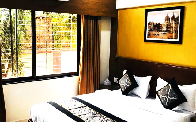 Hotel Crystal Luxury INN