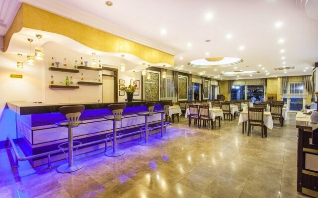 Kleopatra Ada Hotel