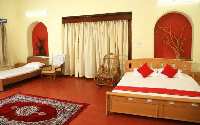 Bungalow With Tea Garden View