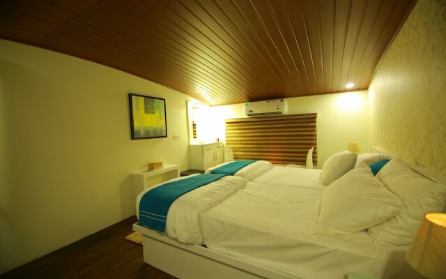 Best Kerala Houseboat