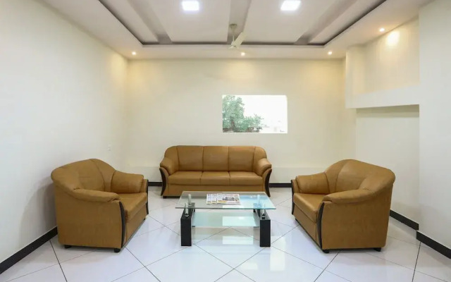 OYO 17421 Suvarna Suites