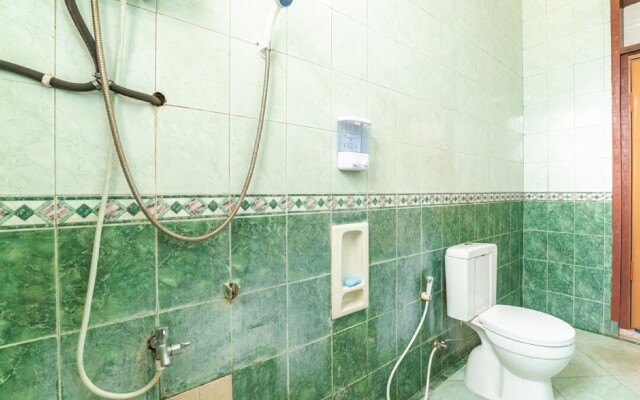 RedDoorz Syariah near Balai Kota Batu