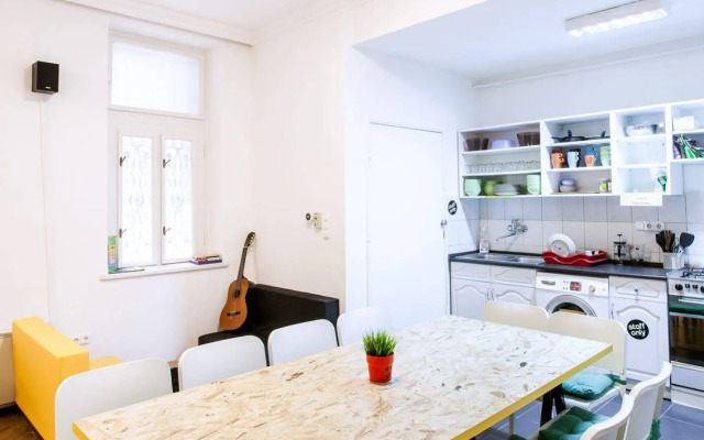 Home Plus Hostel