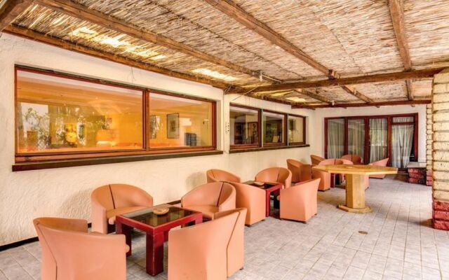 Marina Club Hotel