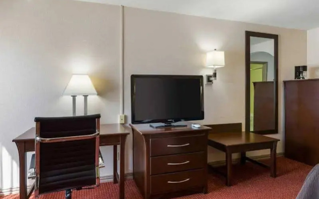 Quality Inn & Suites