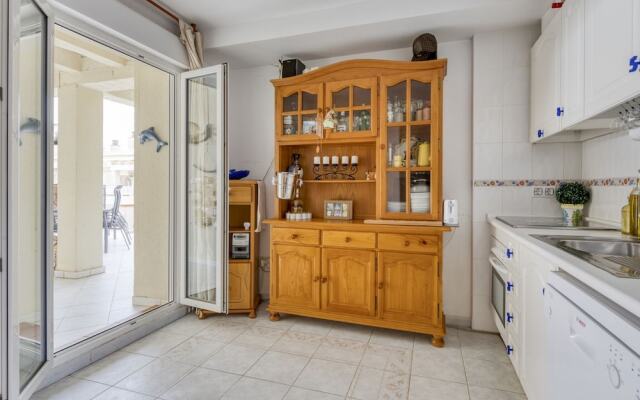 Simplistic Apartment in Alcocéber With Swimming Pool