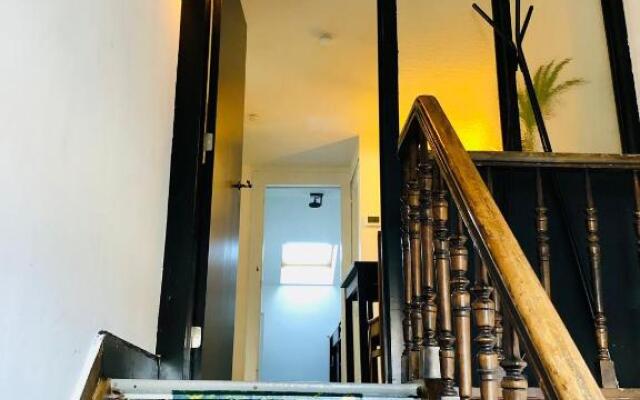 Bacchus Antwerpen - Rooms & Apartments