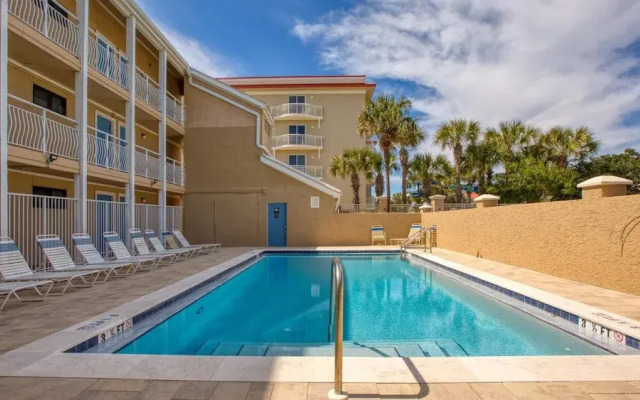 Crystal Villas 12B