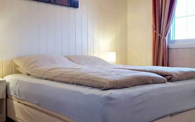 10 Person Holiday Home in Farstad