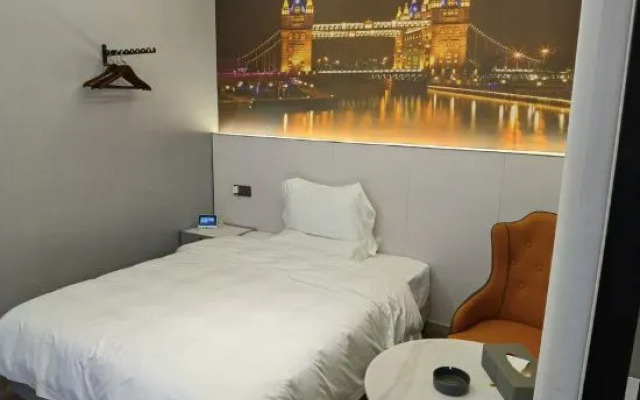 Yulu Homestay (Pingba District Government No.303 Hospital Branch)