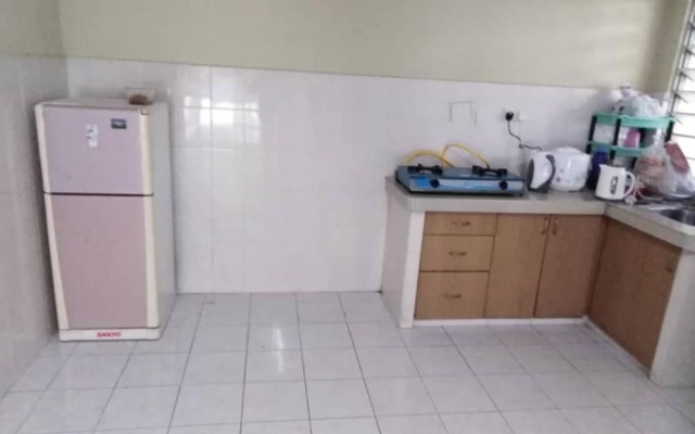 Dorm Melati Pak Abu - Hostel