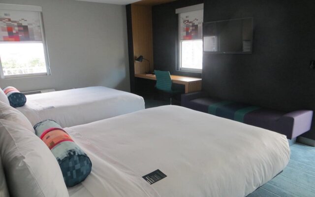 Aloft Miami - Brickell