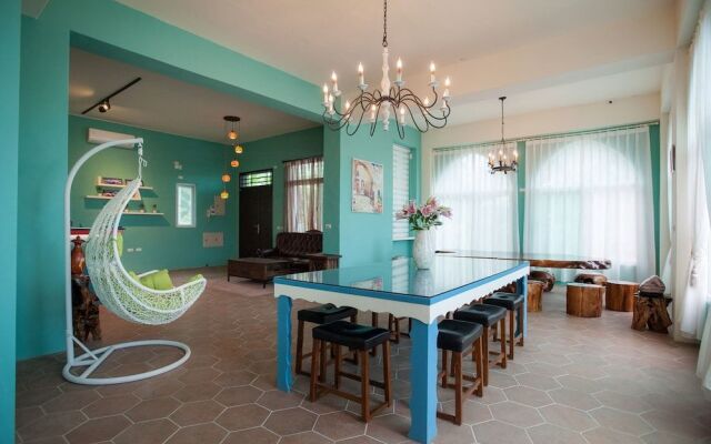 Pacific Ocean Vacation hostel