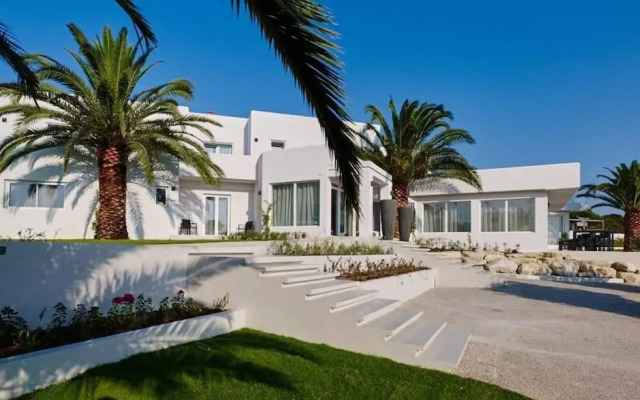 Tiamo Secrets Leading Villas White House
