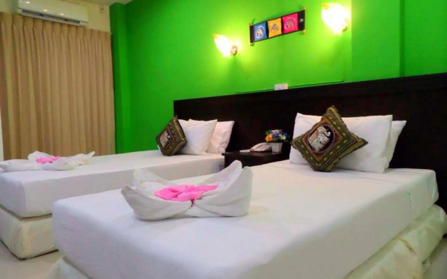 Thana Patong Guesthouse
