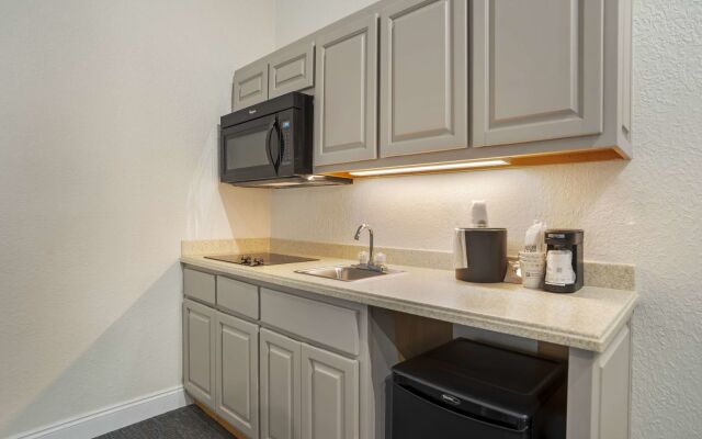 Best Western On The Beach