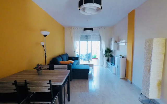Cozy Apartment near Beach