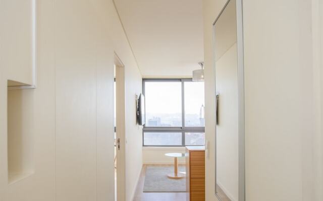 Liiiving In Porto | Downtown View Apartment