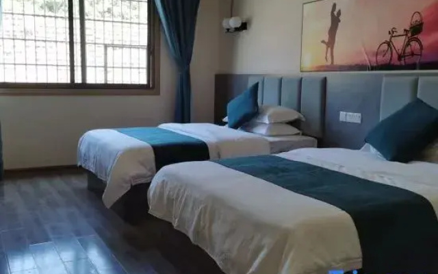 Jishou Xiangxiang Hotel