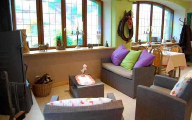 Le Domaine du Mongade by Popinns